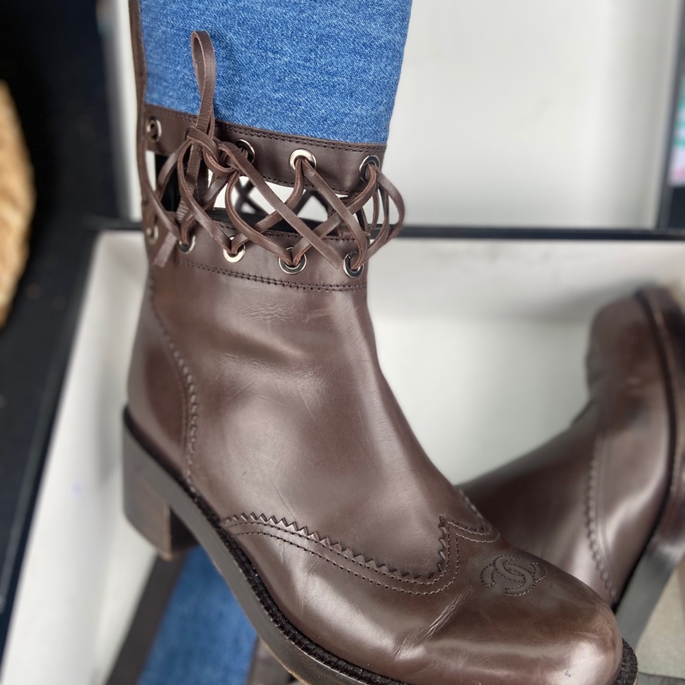 Chanel Combat Boot, size 40 1/2 (8.5), Brown leather with Jean cuff.